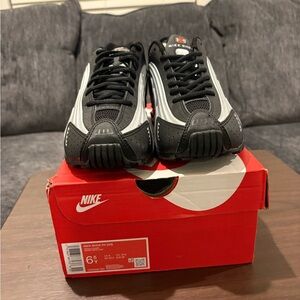 Nike six R4 (GS)Sneakers